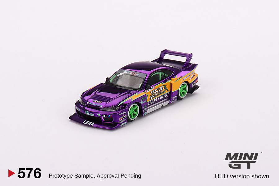 1/64スケール MINI GT「LB-Super Silhouette 日産 S15シルビア